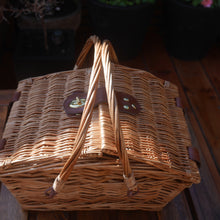 Load image into Gallery viewer, Classic Swing Handle Picnic Hamper
