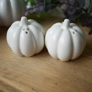 White Ceramic Pumpkin Salt & Pepper Shaker Cruet Set | Pumpkin Decor | Halloween Decor